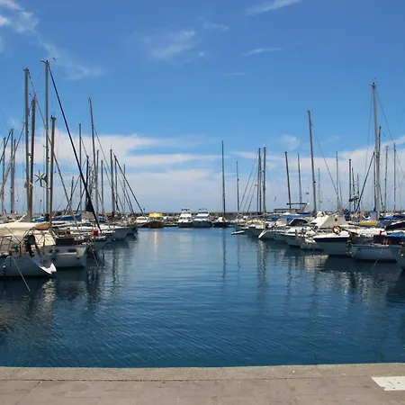 Sunstay Loft Puerto Marina Apartment